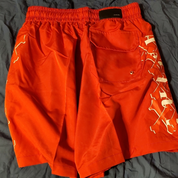 Amiri shorts red size large - Picture 5 of 6